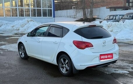 Opel Astra J, 2014 год, 830 000 рублей, 10 фотография