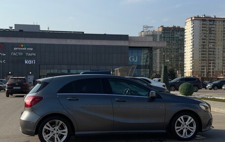 Mercedes-Benz A-Класс, 2017 год, 1 780 000 рублей, 4 фотография