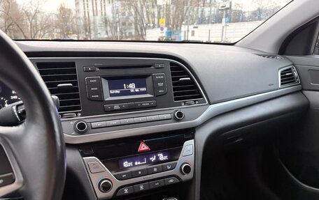 Hyundai Elantra VI рестайлинг, 2017 год, 2 150 000 рублей, 7 фотография