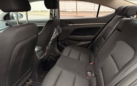 Hyundai Elantra VI рестайлинг, 2017 год, 2 150 000 рублей, 9 фотография