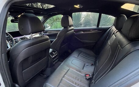 BMW 5 серия, 2018 год, 3 000 000 рублей, 10 фотография