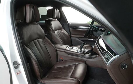 BMW 7 серия, 2017 год, 3 549 000 рублей, 10 фотография