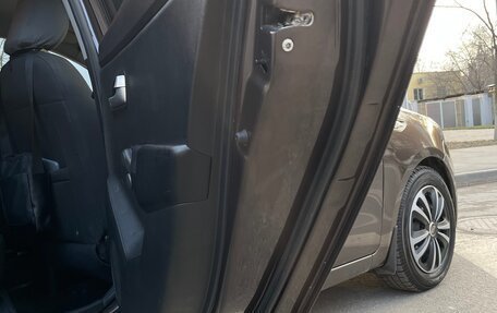 KIA Rio III рестайлинг, 2014 год, 650 000 рублей, 18 фотография