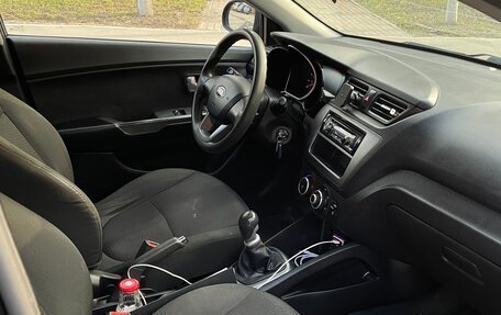 KIA Rio III рестайлинг, 2014 год, 650 000 рублей, 20 фотография