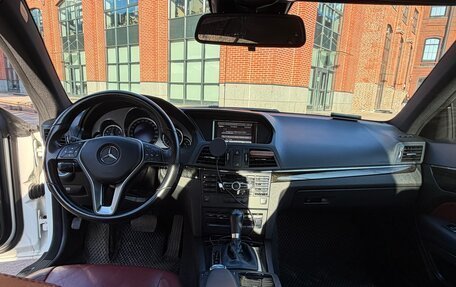 Mercedes-Benz E-Класс, 2013 год, 1 900 000 рублей, 13 фотография