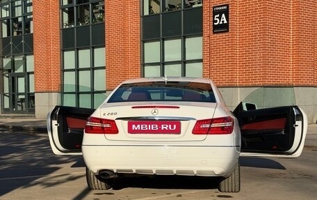 Mercedes-Benz E-Класс, 2013 год, 1 900 000 рублей, 15 фотография