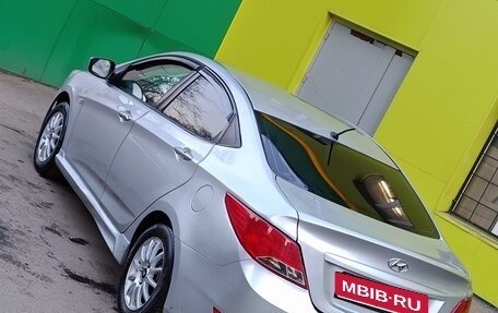 Hyundai Solaris II рестайлинг, 2014 год, 420 000 рублей, 1 фотография