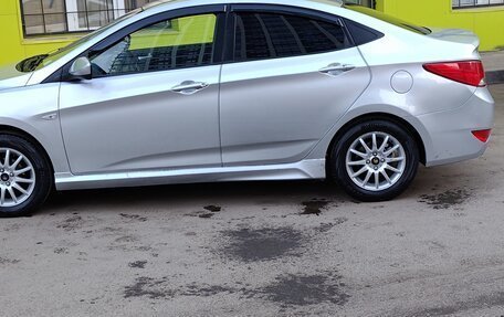 Hyundai Solaris II рестайлинг, 2014 год, 420 000 рублей, 4 фотография