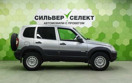 Chevrolet Niva I рестайлинг, 2016 год, 570 000 рублей, 8 фотография