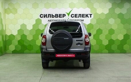 Chevrolet Niva I рестайлинг, 2016 год, 570 000 рублей, 4 фотография