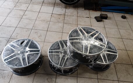 Mercedes-Benz E-Класс, 2014 год, 2 390 000 рублей, 14 фотография