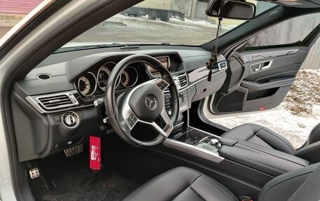 Mercedes-Benz E-Класс, 2014 год, 2 390 000 рублей, 8 фотография