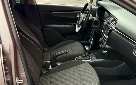 KIA Rio IV, 2018 год, 1 532 000 рублей, 12 фотография