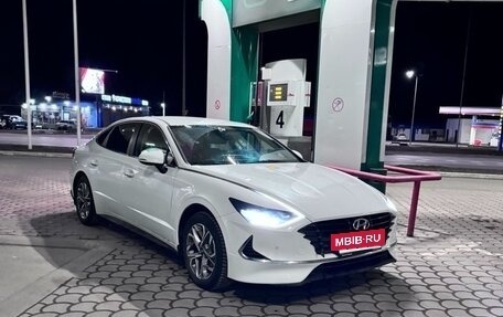 Hyundai Sonata VIII, 2020 год, 2 350 000 рублей, 2 фотография