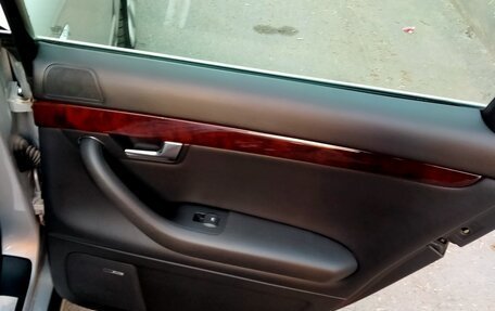 Audi A4, 2005 год, 1 400 000 рублей, 25 фотография