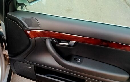 Audi A4, 2005 год, 1 400 000 рублей, 27 фотография