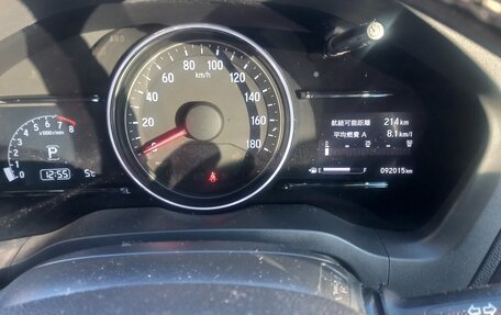 Honda Vezel, 2019 год, 1 800 000 рублей, 10 фотография