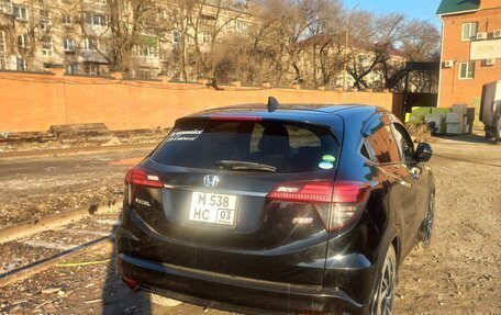 Honda Vezel, 2019 год, 1 800 000 рублей, 3 фотография