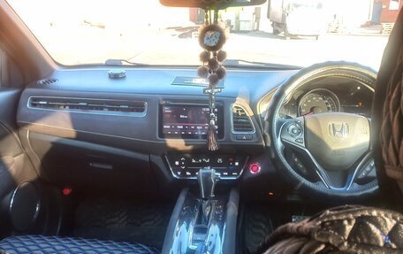 Honda Vezel, 2019 год, 1 800 000 рублей, 11 фотография