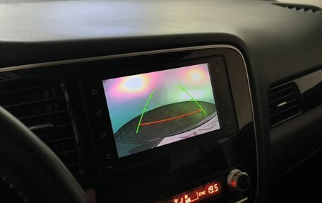 Mitsubishi Outlander III рестайлинг 3, 2021 год, 2 580 000 рублей, 16 фотография