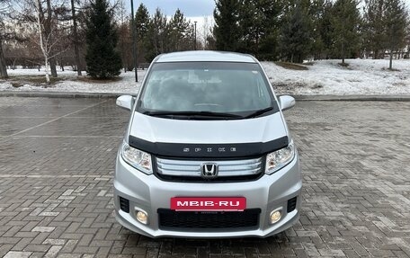 Honda Freed I, 2012 год, 975 000 рублей, 2 фотография