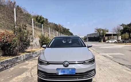 Volkswagen Golf VIII, 2023 год, 1 690 050 рублей, 2 фотография