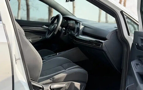 Volkswagen Golf VIII, 2023 год, 1 770 888 рублей, 18 фотография