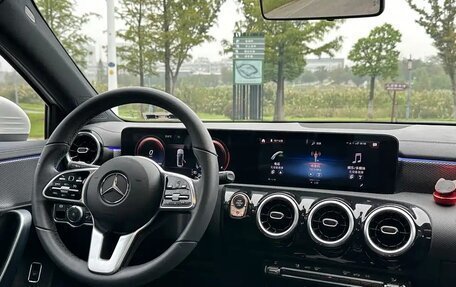 Mercedes-Benz A-Класс, 2022 год, 1 890 007 рублей, 9 фотография