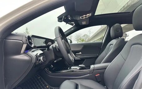 Mercedes-Benz A-Класс, 2022 год, 1 890 007 рублей, 11 фотография