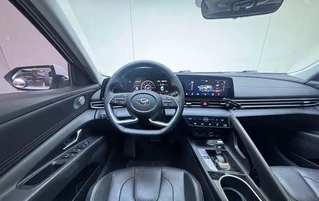 Hyundai Elantra, 2022 год, 1 240 050 рублей, 7 фотография