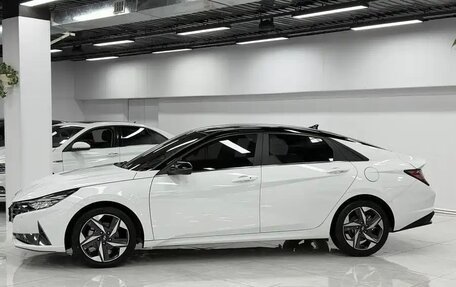 Hyundai Elantra, 2022 год, 1 220 050 рублей, 3 фотография