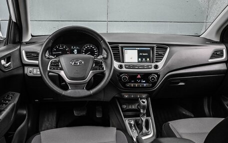 Hyundai Solaris II рестайлинг, 2017 год, 1 619 000 рублей, 6 фотография