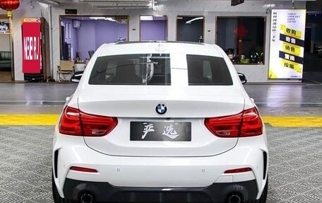 BMW 1 серия, 2022 год, 1 810 000 рублей, 7 фотография