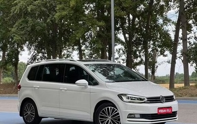 Volkswagen Touran III, 2022 год, 1 557 030 рублей, 1 фотография