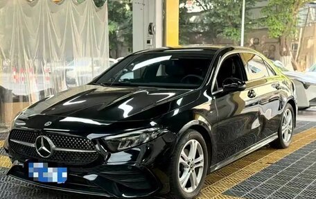 Mercedes-Benz A-Класс, 2023 год, 1 690 050 рублей, 3 фотография