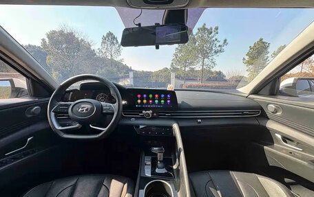 Hyundai Elantra, 2023 год, 1 395 007 рублей, 8 фотография