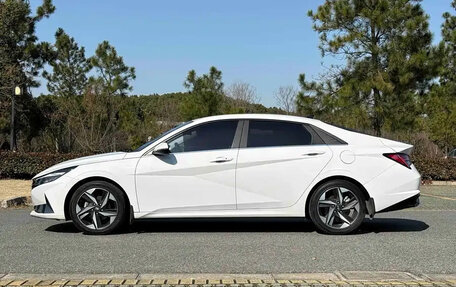 Hyundai Elantra, 2023 год, 1 395 007 рублей, 4 фотография