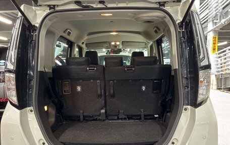 Toyota Roomy I, 2022 год, 990 000 рублей, 15 фотография