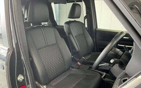 Toyota Noah, 2023 год, 2 590 000 рублей, 13 фотография