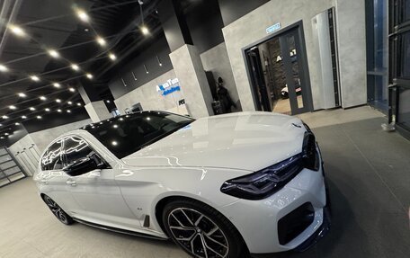 BMW 5 серия, 2021 год, 5 900 000 рублей, 11 фотография