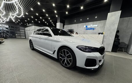 BMW 5 серия, 2021 год, 5 900 000 рублей, 6 фотография
