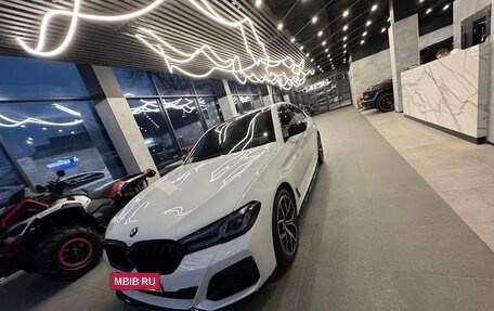 BMW 5 серия, 2021 год, 5 900 000 рублей, 5 фотография