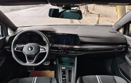 Volkswagen Golf VIII, 2022 год, 1 690 004 рублей, 9 фотография