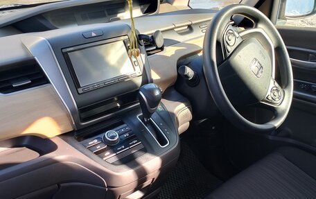 Honda Freed II, 2016 год, 1 450 000 рублей, 21 фотография