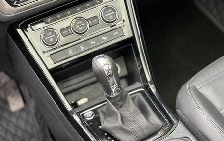 Volkswagen Touran III, 2022 год, 1 557 030 рублей, 8 фотография