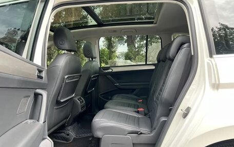 Volkswagen Touran III, 2022 год, 1 557 030 рублей, 11 фотография