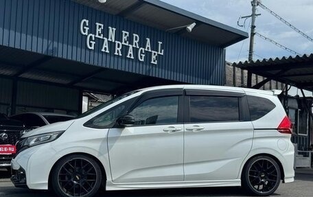 Honda Freed II, 2017 год, 990 007 рублей, 4 фотография