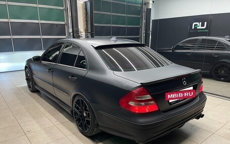 Mercedes-Benz E-Класс, 2005 год, 700 000 рублей, 4 фотография