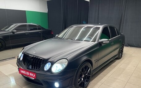 Mercedes-Benz E-Класс, 2005 год, 700 000 рублей, 3 фотография