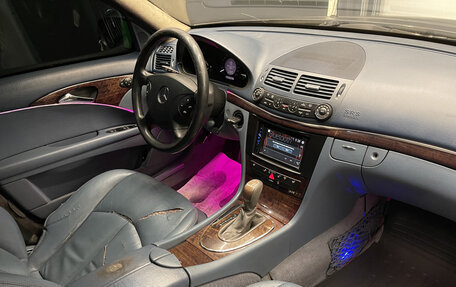 Mercedes-Benz E-Класс, 2005 год, 700 000 рублей, 14 фотография